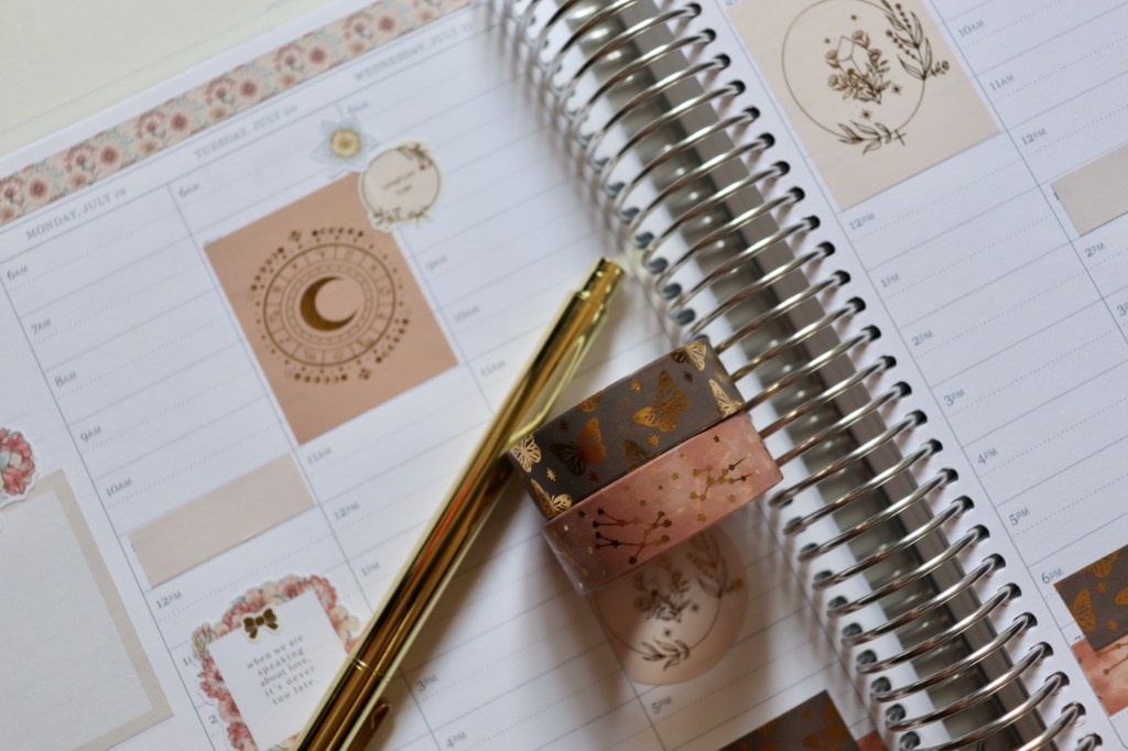 Weekly Planner Spread |&nbsp;Neutrals